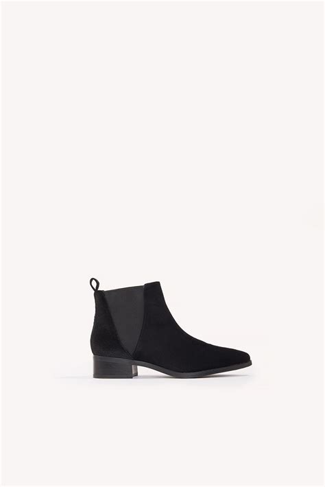 When you buy through links on our site, we may earn an affiliate commission. NA-KD SHOES | Pointy Chelsea Boots #Shoes #NA-KD SHOES | Chelsea boots, Black chelsea boots, Kd ...
