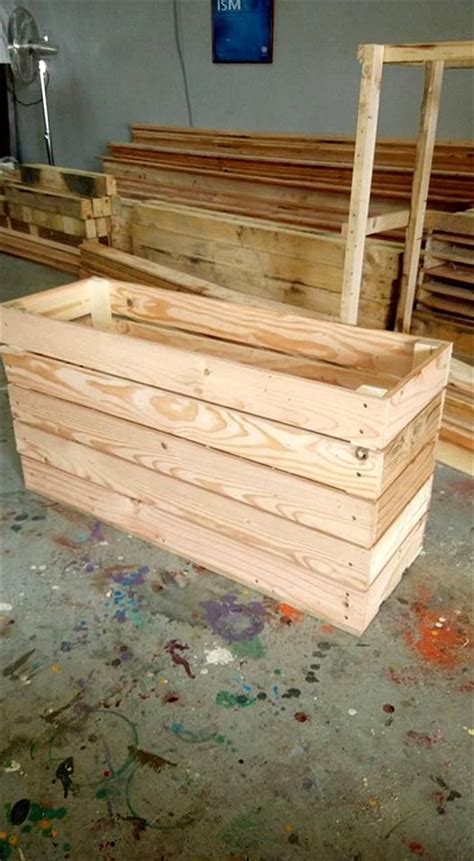 Upcycled Wood Pallet Planter Box Muebles De Exterior De Paleta Muebles