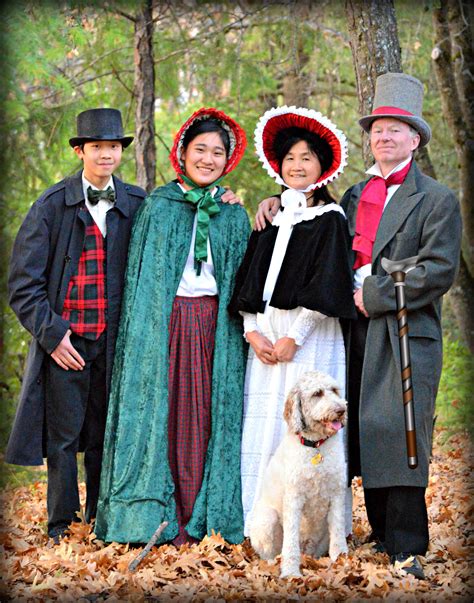 Dicken S Caroler Costumes Historical Costume Victorian Costume Costumes