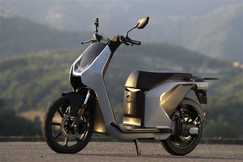 The New Vmoto F01 A Boost To Ride Sharing And Delivery Businesses