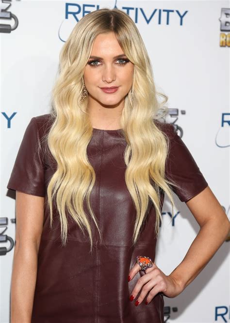 Ashlee Simpson Celebrities Who Are Younger Sisters Popsugar