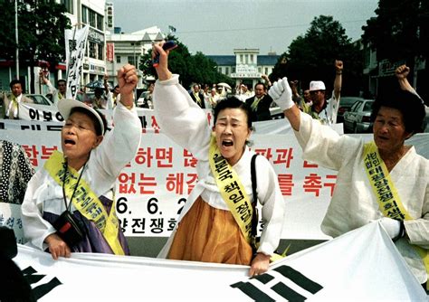 [写真]《慰安婦問題》韓国が仕掛ける“歴史戦”…日本に国際司法裁判所で闘う準備はあるか？ 文春オンライン