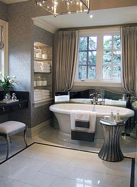 Elegant Modern Master Bathrooms