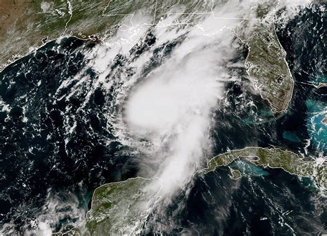 Residents Flee Gulf Coast As Two Hurricanes Marco And Laura Prepare To