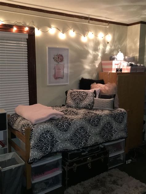 Chic And Girly Dorm Room College Room Girls Dorm Room Dorm Room