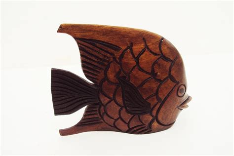 Vintage Hand Carved Wood Wooden Fish Sculpture Figurine