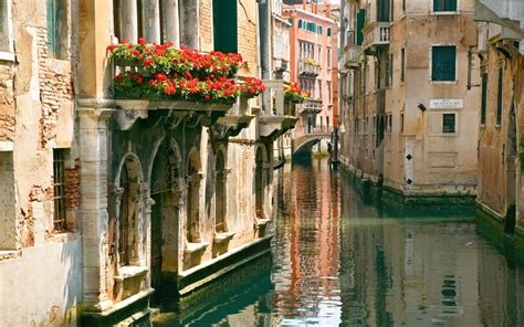 Top 10 Travel Tips For Visiting Venice Italy