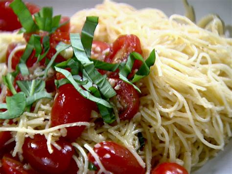 In honor of ina garten's guest editing week, we asked chefs and celebrity fans to share their favorite barefoot contessa recipes as part of our series how the most requested recipes for the ina club are almost laughably simple, like the summer pasta salad with tomato, parmesan, and basil, and. Summer Garden Pasta | Recipe | Summer garden, Ina garten ...