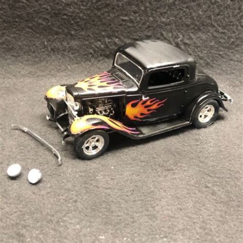 Revell 32 Ford 3 Window Coupe Goodguys Flames Street Hot Rod Deuce
