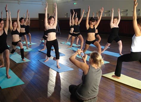 16 20girls abby 20winters article funny inferot yoga 21 imgpile