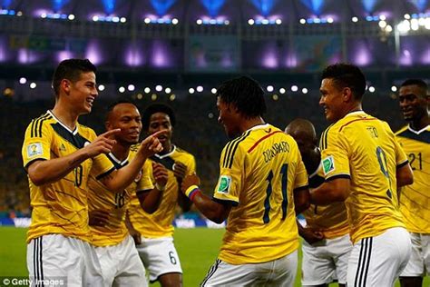 The former rebels who need bodyguards to stay safe. Colombia-selectie bekend voor kwalificatiewedstrijden