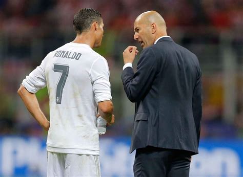 Real Madrid Cristiano Ronaldo Sifflé Bernabeu Est Spécial Répond