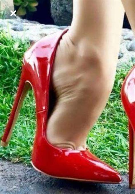 Pin By Darlan Bioto On Stylish Feet Womens Shoe Fashions Stiletto Heels Heels High Heels