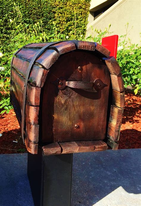 Schau dir angebote von mailboxes post auf ebay an. How to Build Your Own Mailbox Planter | The Home Depot ...