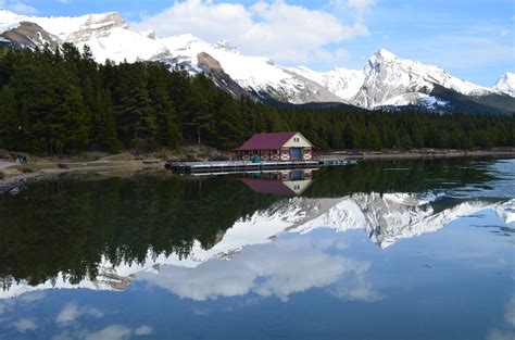 Maligne Lake Boathouse In Jasper National Park Canada Flickr