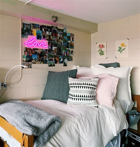 Aesthetic Cozy Dorm Room Cozy Dorm Room Dream Room Inspiration Dorm
