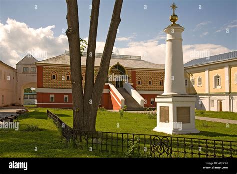 Ipatiev Monastery Romanow Palace Kostroma Russia Stock Photo Alamy