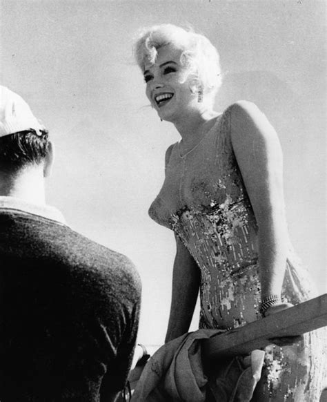 Marilyn Monroe Flaunts Her Famous Curves In Never Before Seen Pics Celebrity News Showbiz
