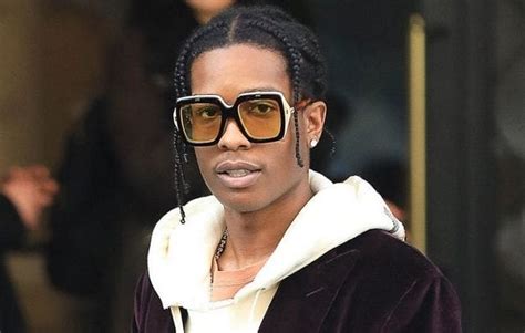 A$ap rocky is rumoured to be dating rihanna, although both musicians are yet to confirm the speculation surrounding their relationship. ASAP Rocky - Bio, Net Worth, Girlfriend and Relationship ...