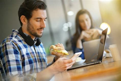 Pranzo In Ufficio Ecco Perch La Gavetta Diventata Una Scelta Obbligata