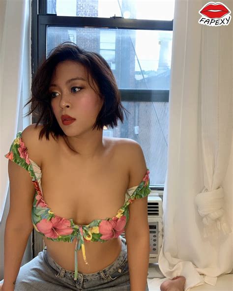Chile Singer Pacharita Thai Pachara Poonsawat Pacharita Nude