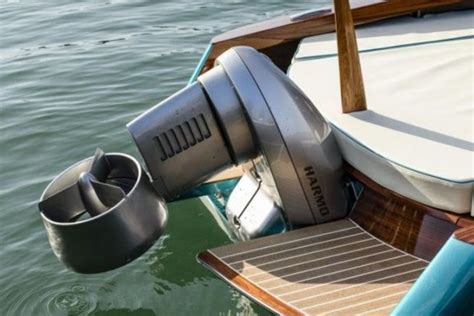 Harmo Yamahas Electric Outboard Motor Proposed On A Production Boat