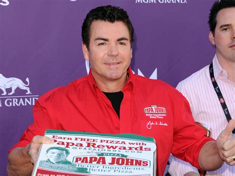 Ousted Papa John S Chairman John Schnatter Is Accusing The Pizza Ch