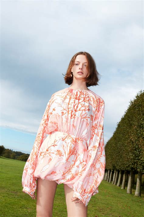 Stella Mccartney Injects Hope Art And Nature Into Springsummer 2021
