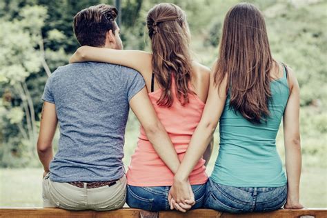 What Its Like To Be In A Polyamorous Relationship Dose