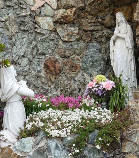 Our Lady Of Lourdes Grotto Remember The Rosary