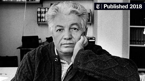 vladimir voinovich dissident russian writer dies at 85 the new york times