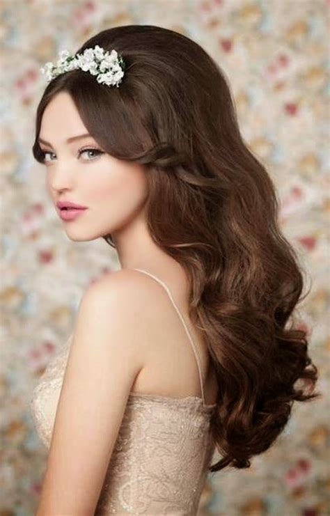 The most stunning prom updos for long hair. Vintage Hairstyles: Vintage Hairstyles for Long Hair