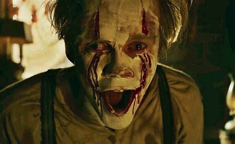 Beverly found an old woman there, who offered her tea. 'IT: Chapter 2' Has A Scene That Used "4,500 Gallons" Of ...