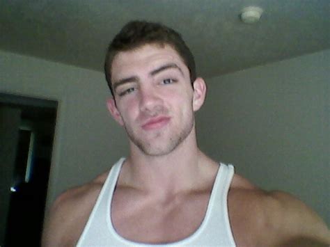 Billy Reilich The Hot Gardener From Ellen Has Some Saucy Full Frontal Nude Pics Manhunt Daily
