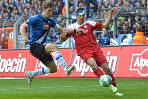 Holstein Kiel - STVV oefent tegen Holstein Kiel - Het Belang van Limburg