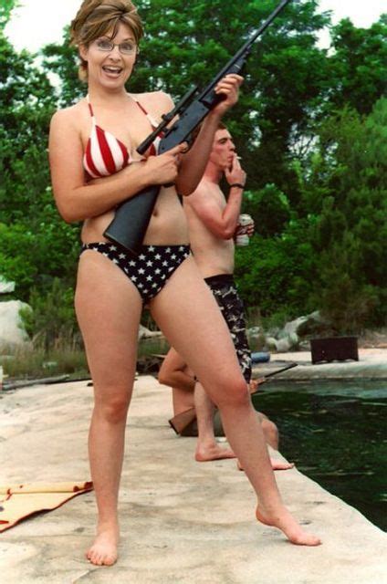 Sarah Palin In Bikini With Rifle Urban Legend