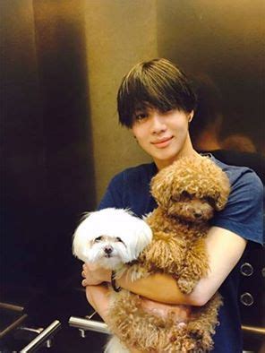 With tenor, maker of gif keyboard, add popular cute taemin animated gifs to your conversations. SHINee Taemin #SHINee #Taemin Lee Taemin cute with dogs ...