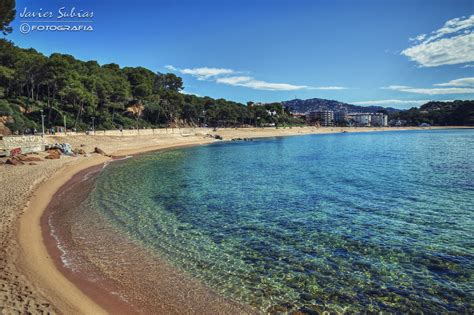 Playa De Fenals Lloret De Mar Rodeada De Hoteles Y Apart Flickr