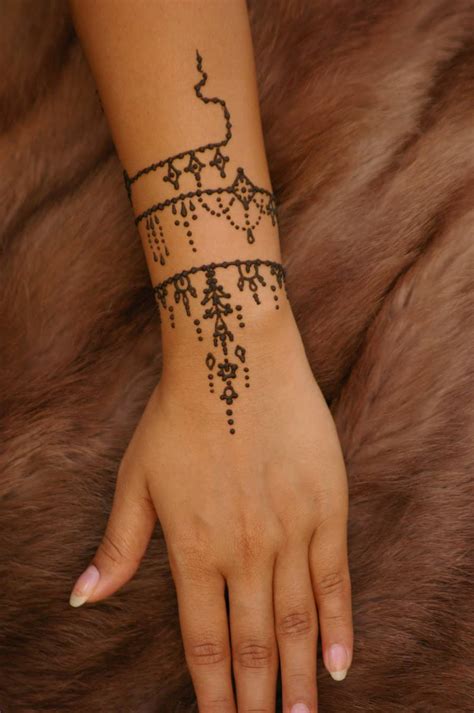 40 Cool Henna Tattoos Designs 2023 Temporary Tattoos For Women