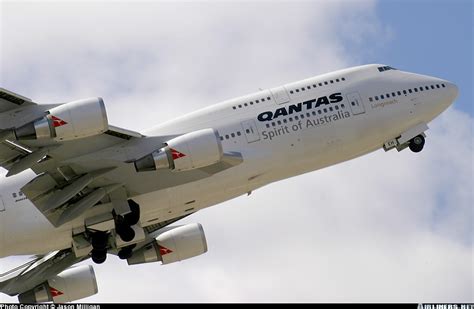 Boeing 747 438er Qantas Aviation Photo 0538629