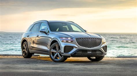 5 Best Compact Luxury Suvs To Consider In 2023 Autotraderca
