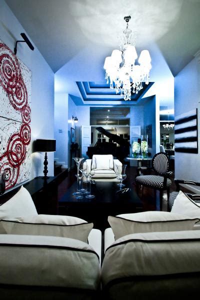 white  black sofa cottage living room monochrome