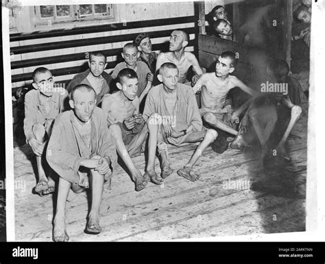 concentration camp prisoners fotos und bildmaterial in hoher auflösung alamy