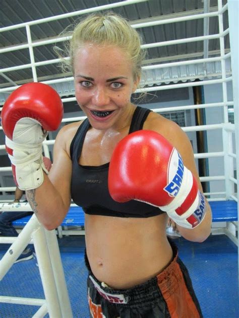 Pin By Rob Zierhopher On Women S Boxing Boxing Girl Women Boxing Ball Exercises