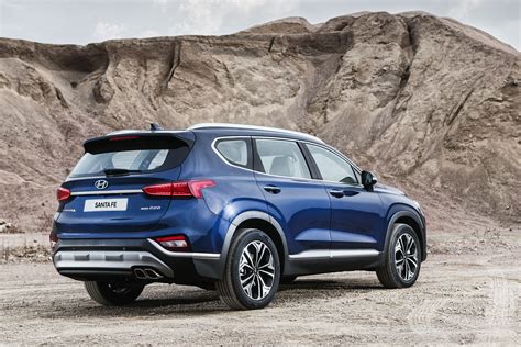 The 2021 hyundai santa fe features a wider, more aggressive front grille, digital display and a panoramic sunroof. 2019 Hyundai Santa Fe Drops the Sport, Adds a Diesel - The ...