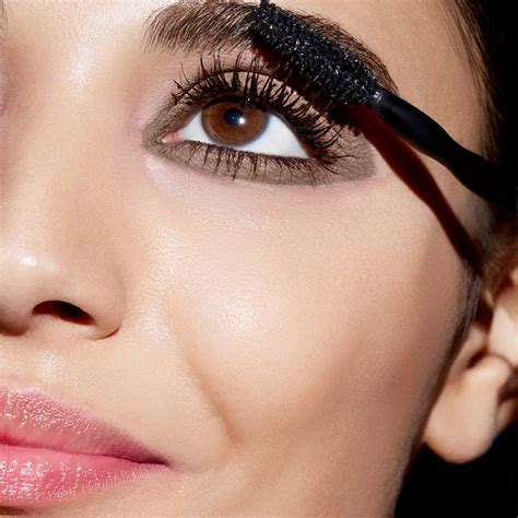 Get Picture Perfect Eyebrows At