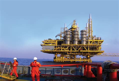 Offshore Float Over Platform Installation Oil And Gas Middle East