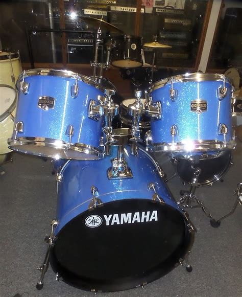 Yamaha Gigmaker 5 Piece Standard Drum Set With 22 Bass Drum Reverb