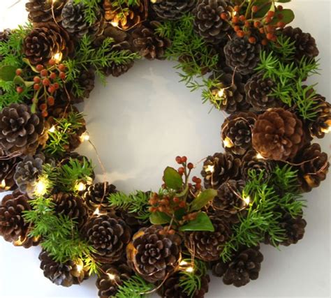 Remodelaholic Make An Easy Diy Pinecone Wreath In One Hour