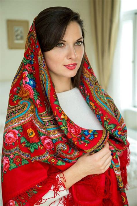russian shawl wool pavlovo posad babushka shawl 57 etsy